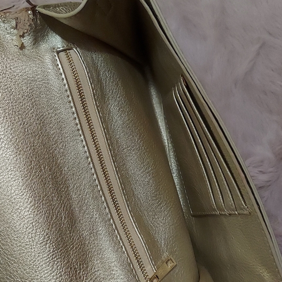 SALE‼️ Crossbody chain handbag - Picture 6 of 7